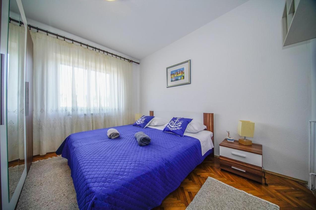 Apartman Mate Splitska Exterior foto